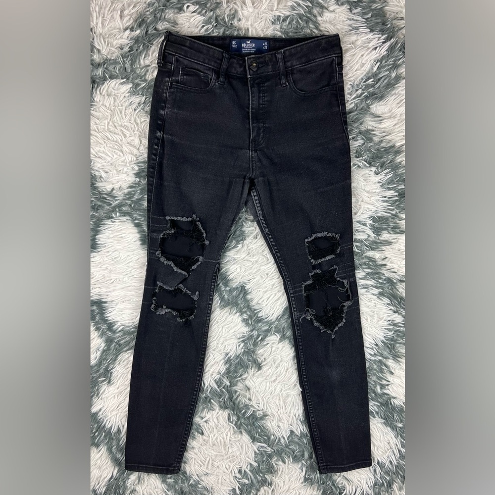 Hollister Women's Black Distressed High-Rise Super Skinny Jeans Size 5S W27 L26
